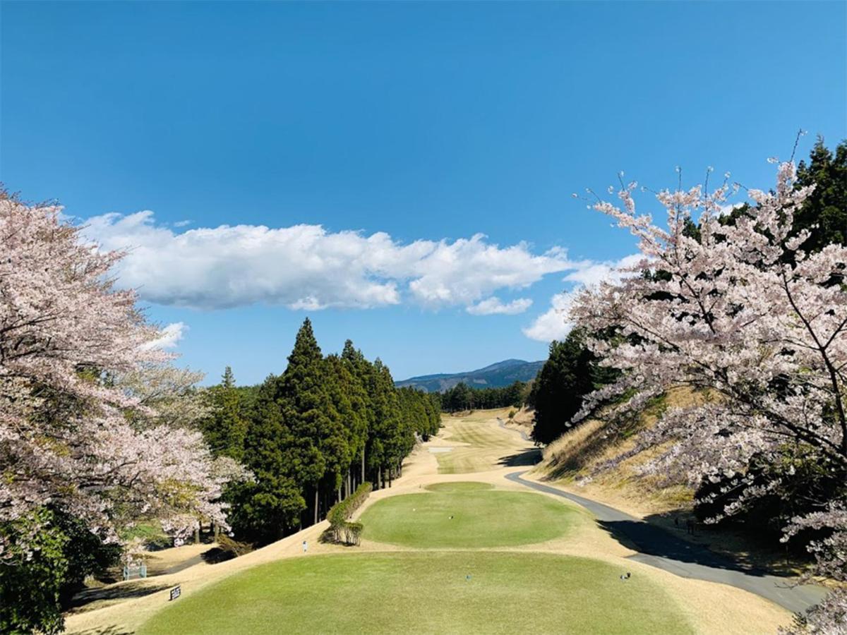 Yugashima Golf Club & Hotel Resort Izu  Buitenkant foto